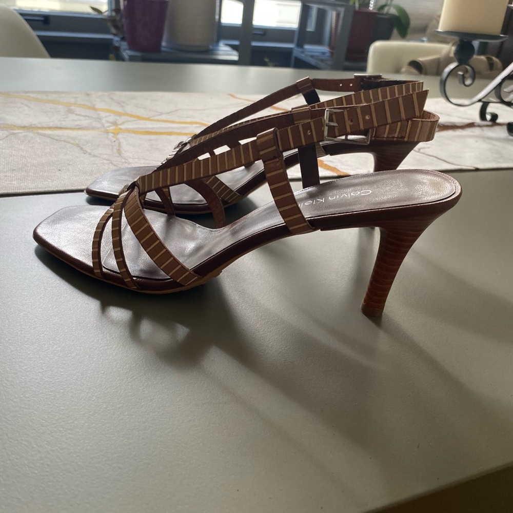 Brown Calvin Klein sandal. Size 9